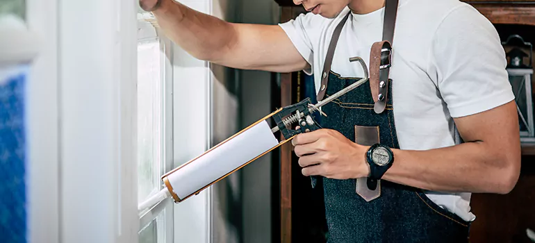 Window Caulking Contractor in Pinewood, FL