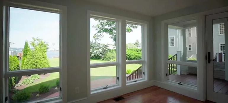 Double-hung Window Repair in Pinewood, FL
